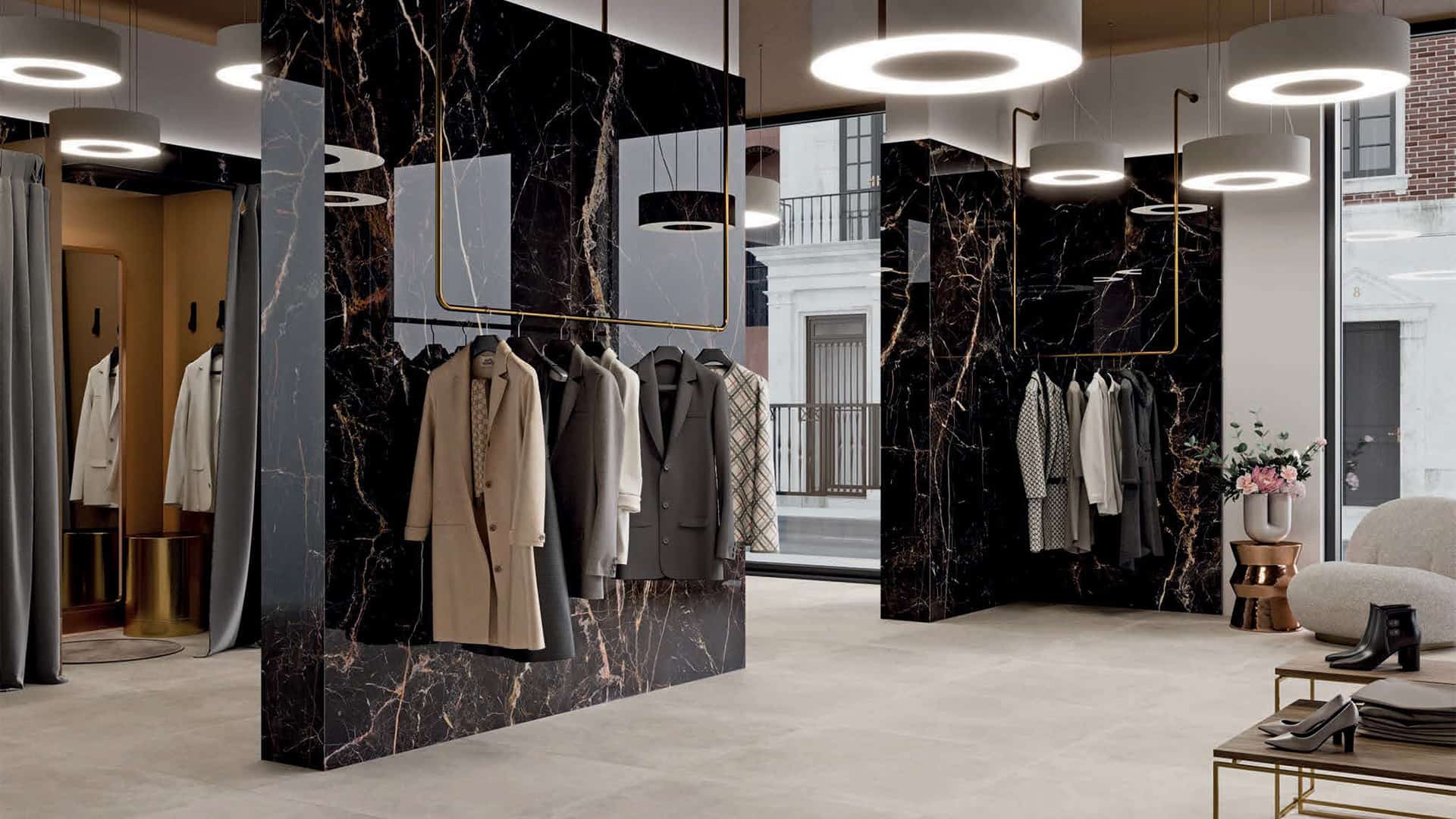 חיפויי קיר בחנות בגדים